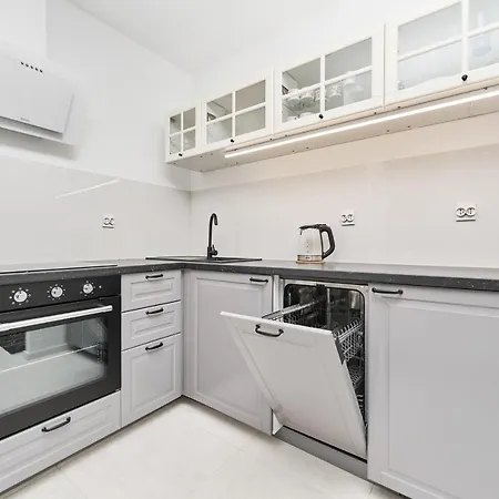 Apartament Starlight By Renters *